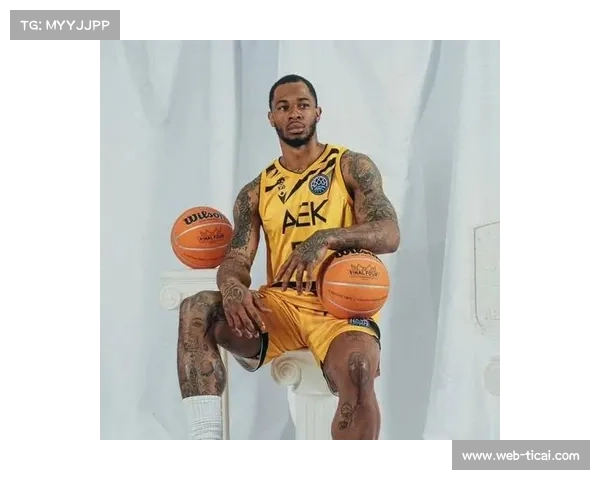 浙江广厦搞定四名外援，保留布朗和卡尔顿等核心。