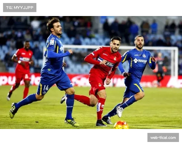 柏林联合1-1法兰克福，两队各取一分难言满意